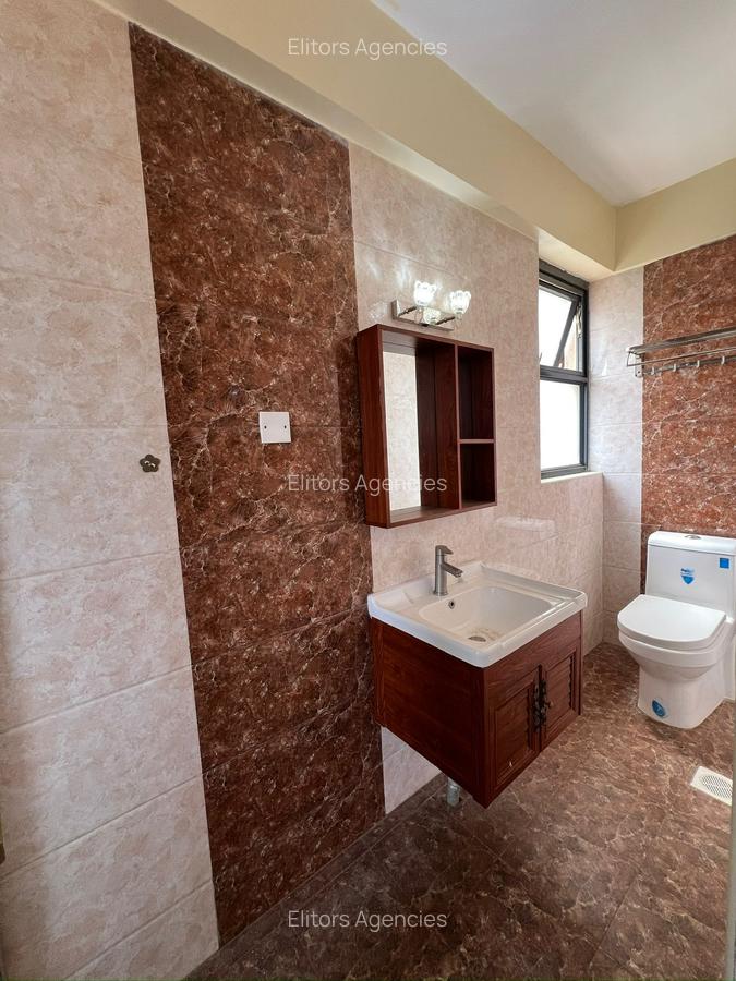 2 Bed Apartment with En Suite at Argwings Kodhek - 13