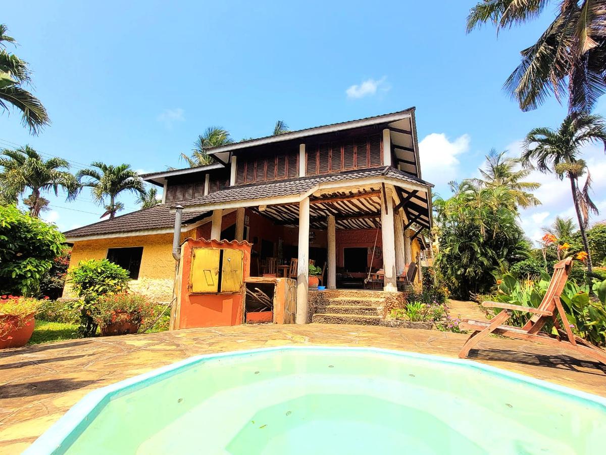 2 Bed Villa with Staff Quarters in Diani - 2