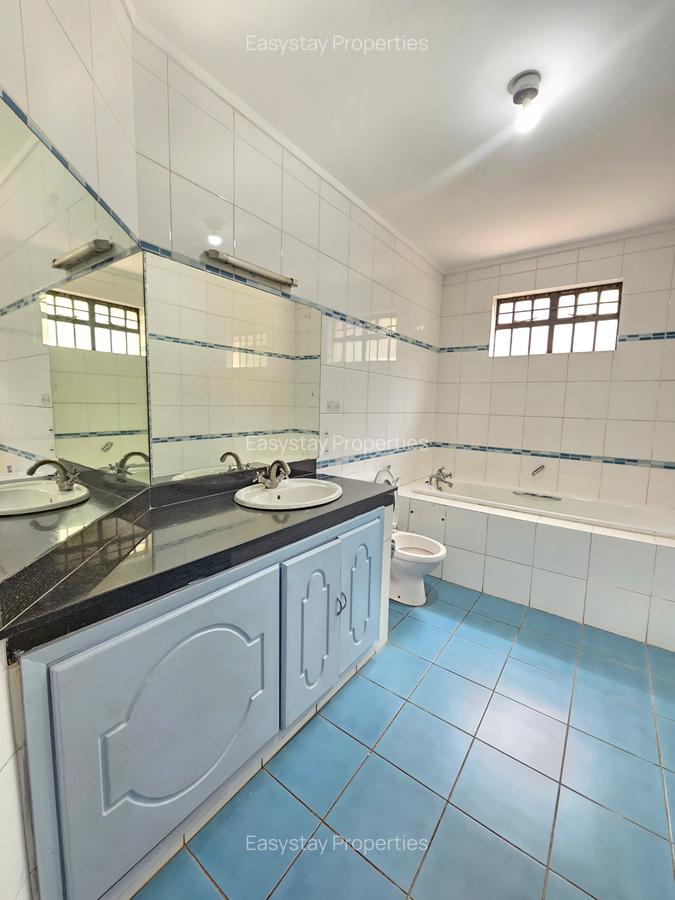 Furnished 3 Bed Apartment with En Suite in Westlands Area - 8