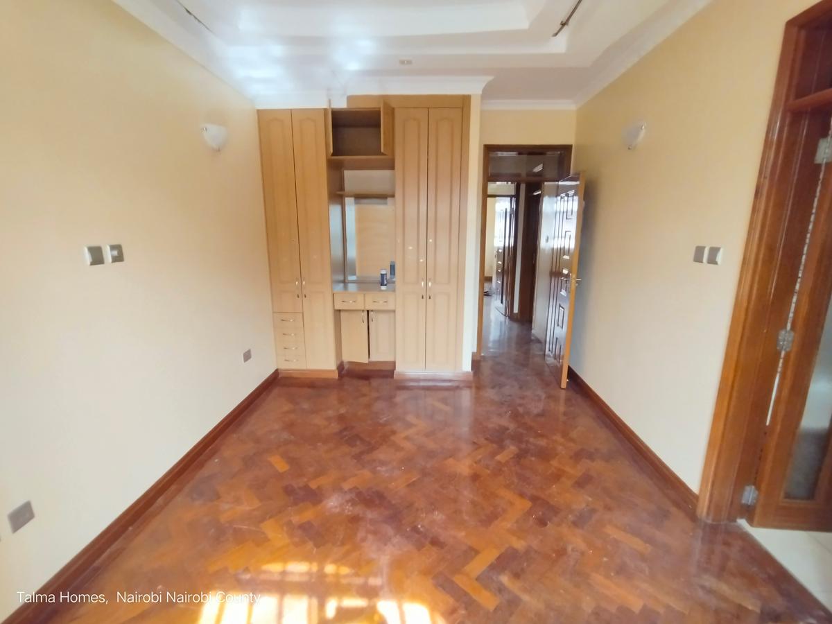 4 Bed Townhouse with En Suite at Muthangari Road - 6