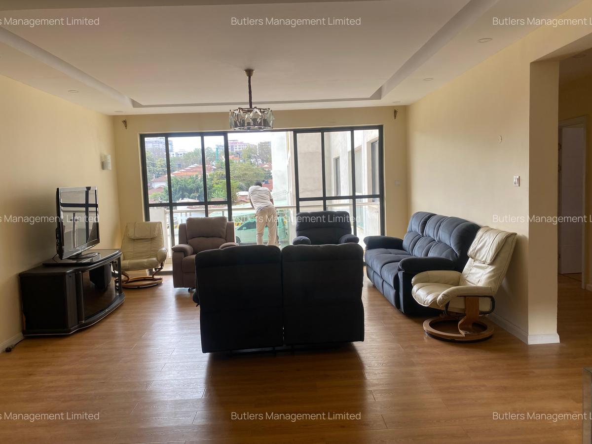 4 Bed Apartment with En Suite in Brookside - 1