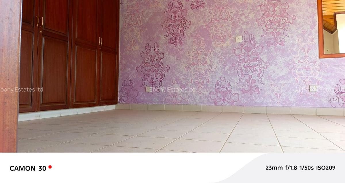 5 Bed Villa with En Suite in Lavington - 6