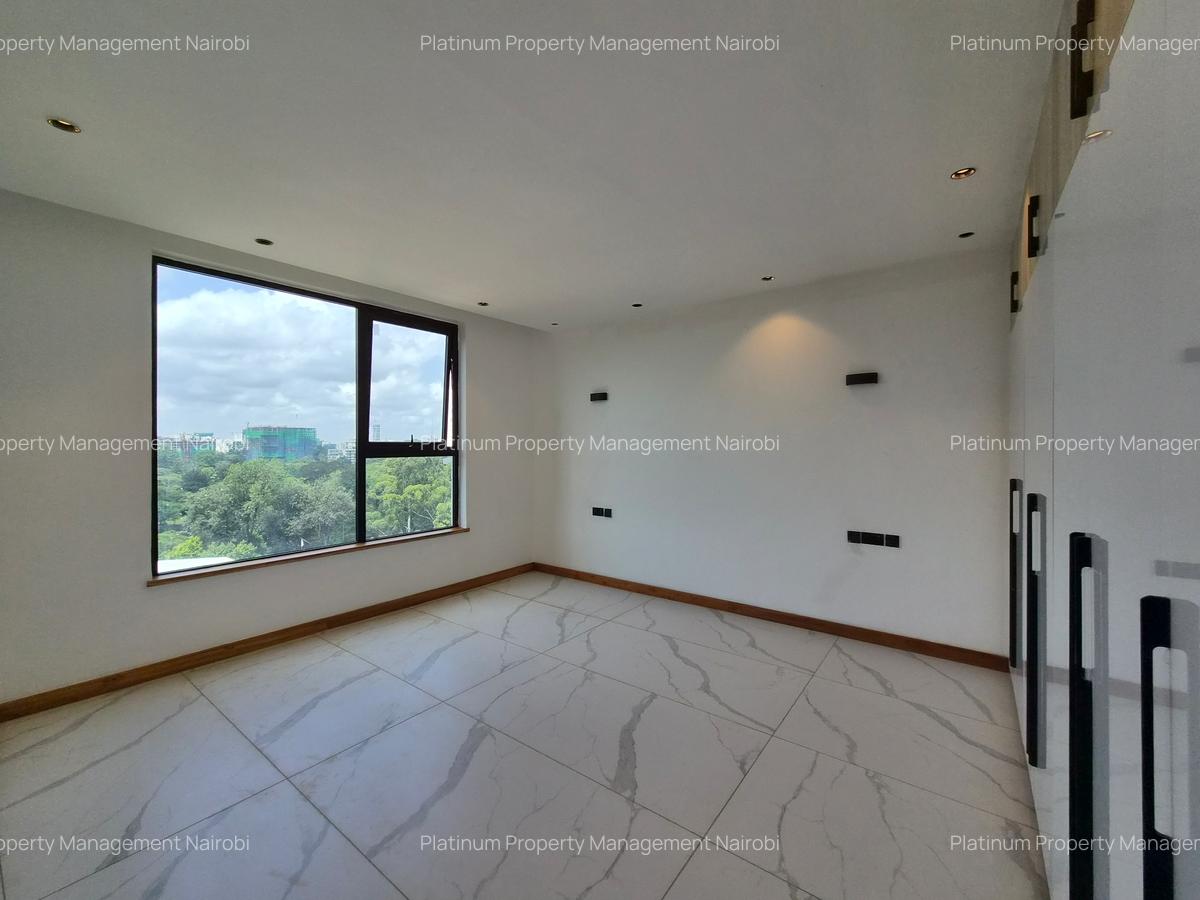 4 Bed Apartment with En Suite at Peponi Rd - 15