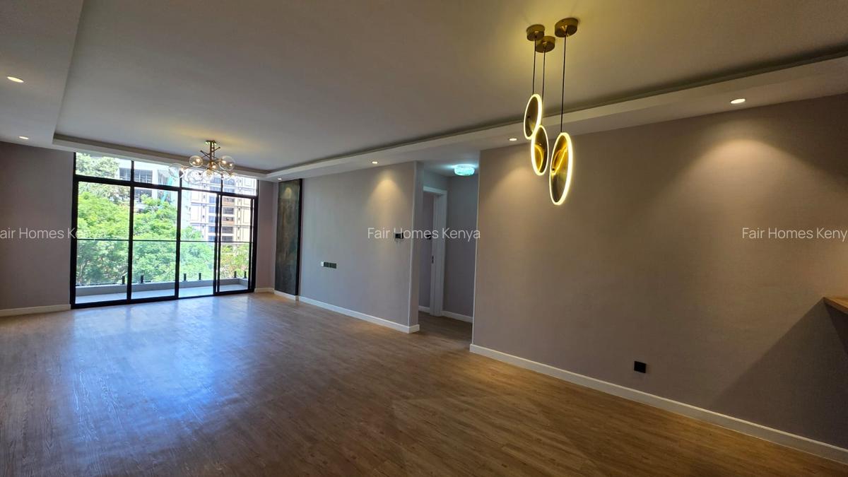 3 Bed Apartment with En Suite at Brookside Drive - 3