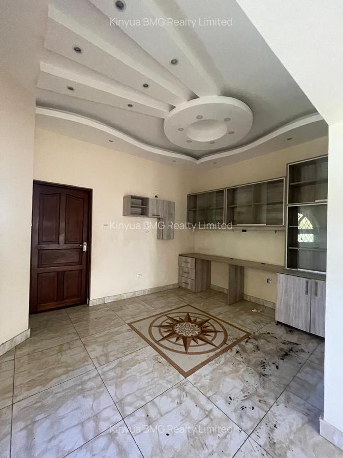 4 Bed Villa with En Suite in Nyali Area - 3