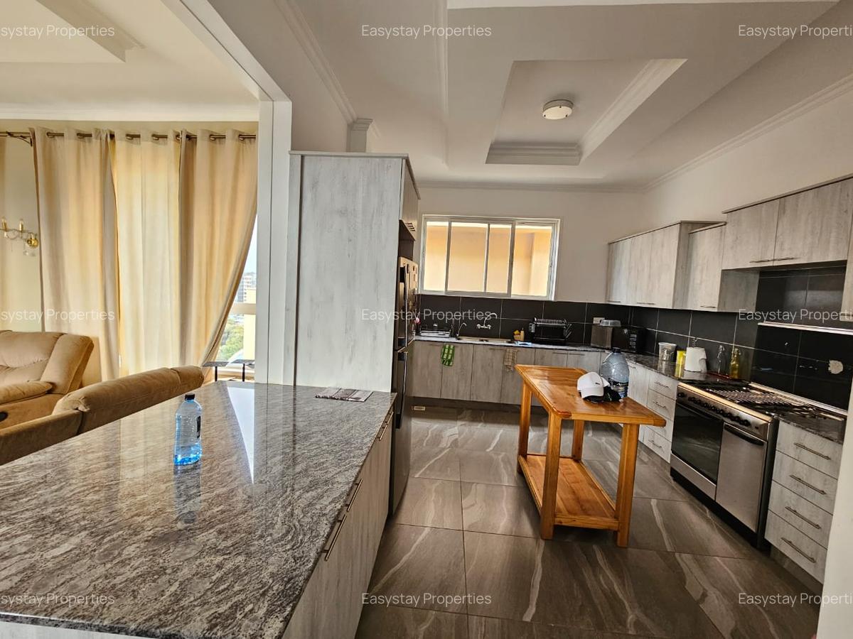 Furnished 1 Bed Apartment with Gym in Riverside - 14