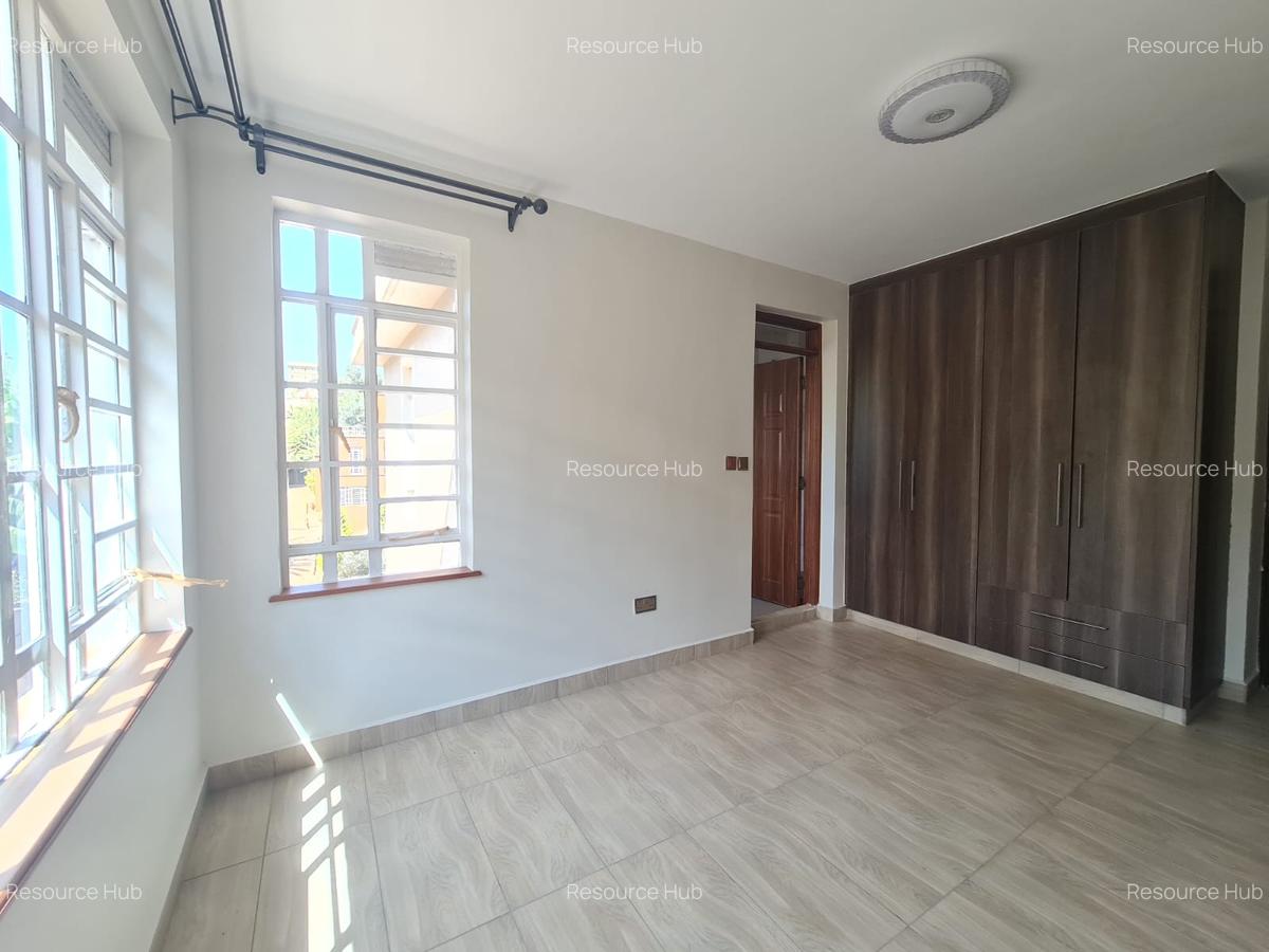 4 Bed Townhouse with En Suite in Kitisuru - 11