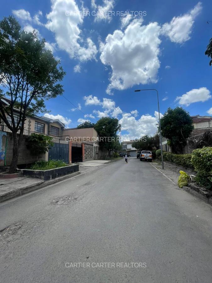 3 Bed Townhouse with En Suite in Donholm - 5