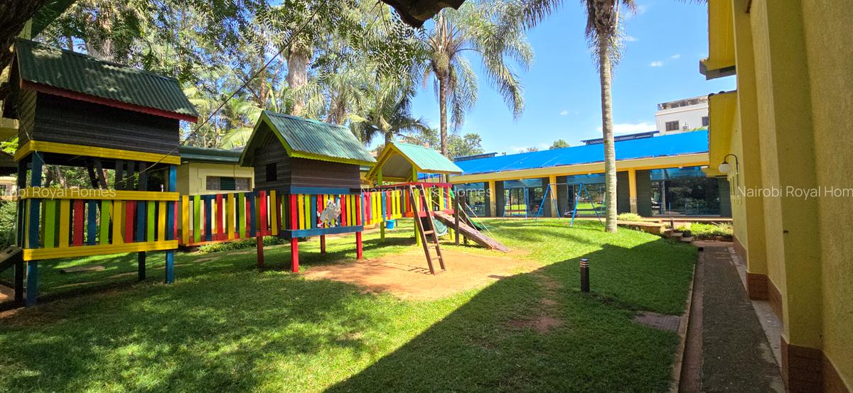 4 Bed Townhouse with En Suite at Kyuna Villas - 12