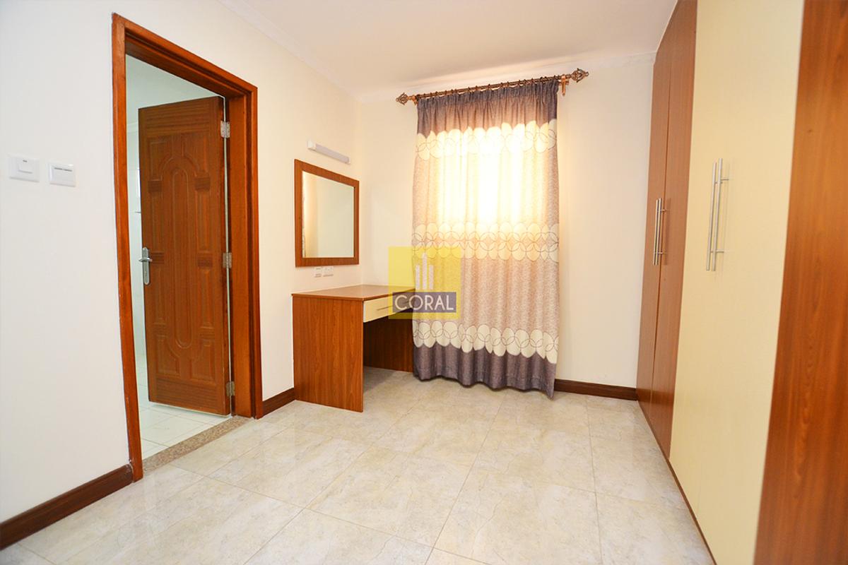 3 Bed Apartment with En Suite in Lavington - 11