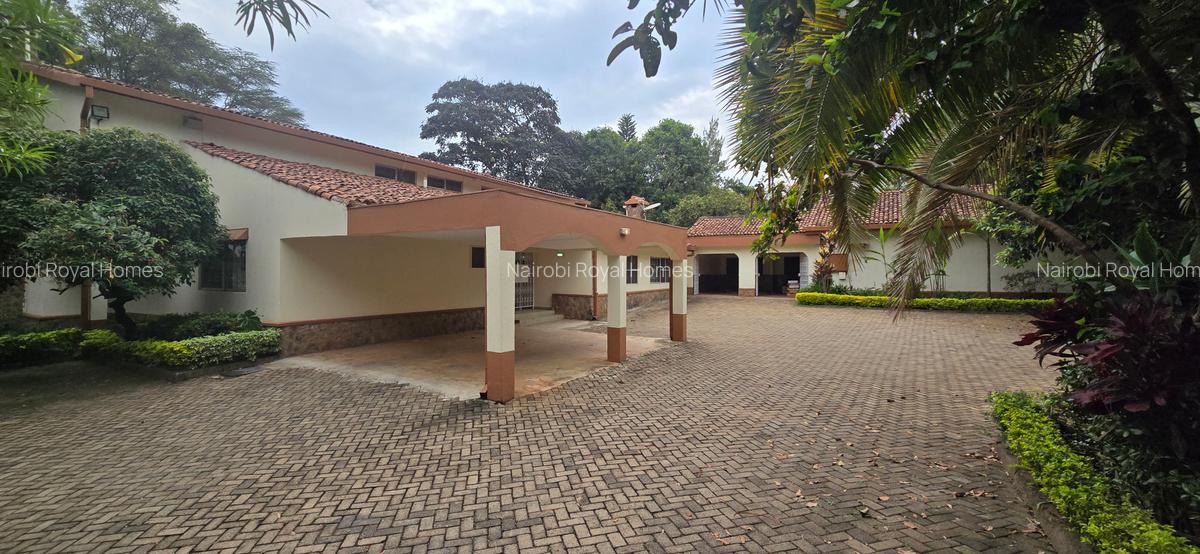 5 Bed House with En Suite at Nyari Redhil Road - 9
