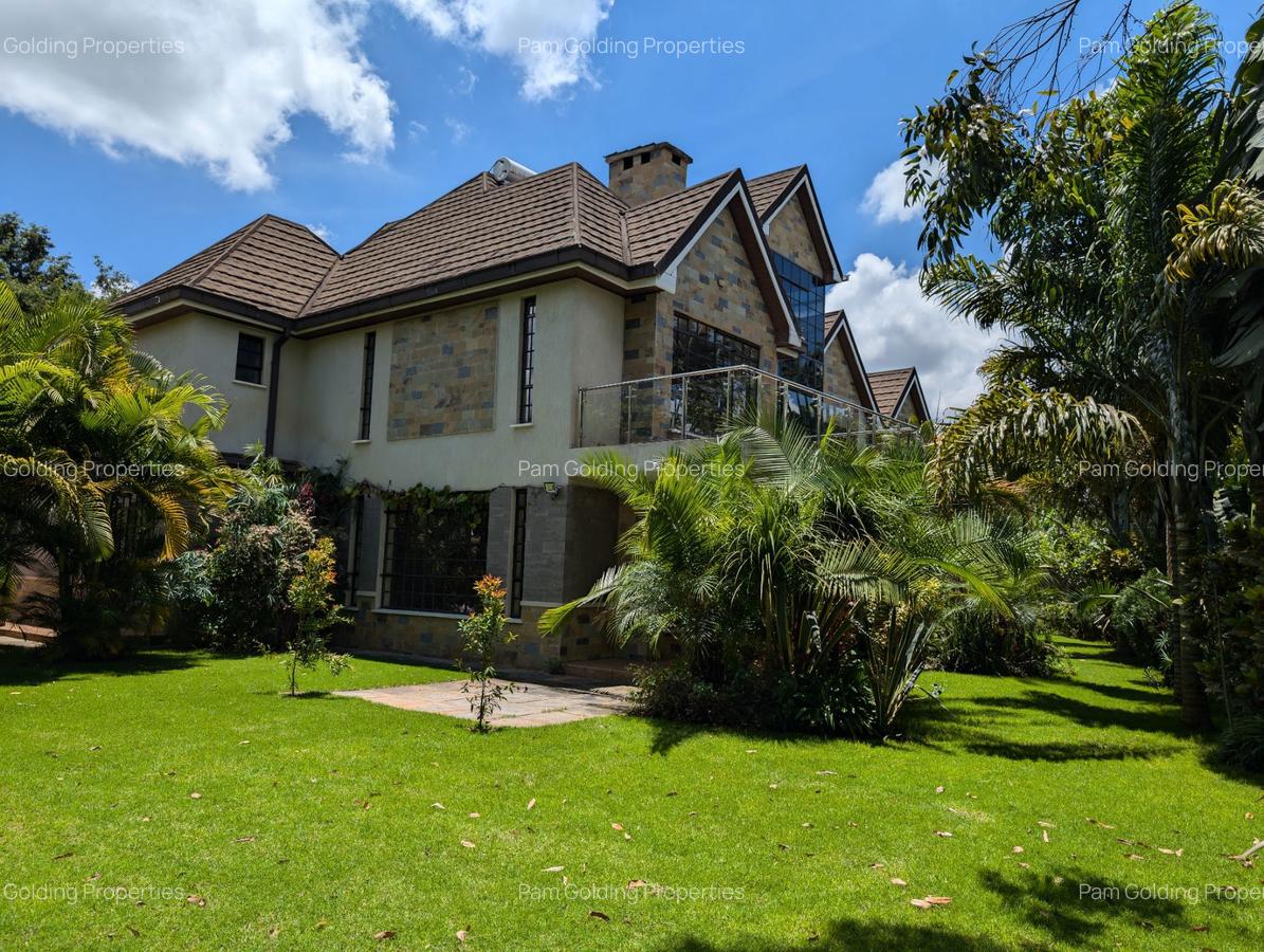 5 Bed Villa with En Suite in Runda - 19