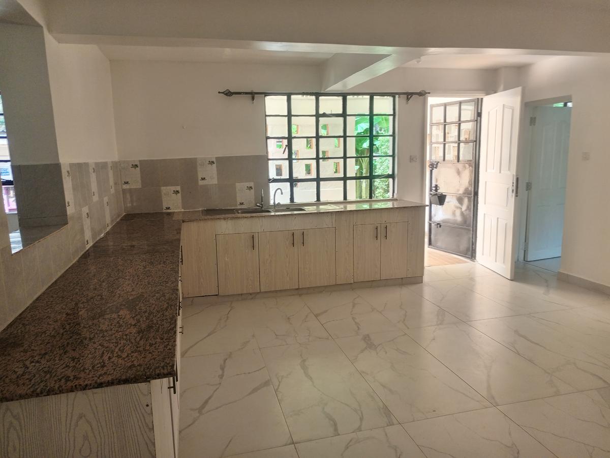 5 Bed House with En Suite at Nyari Estate - 13