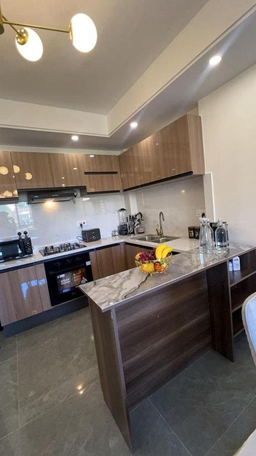 Serviced 2 Bed Apartment with En Suite at Riverside - 3