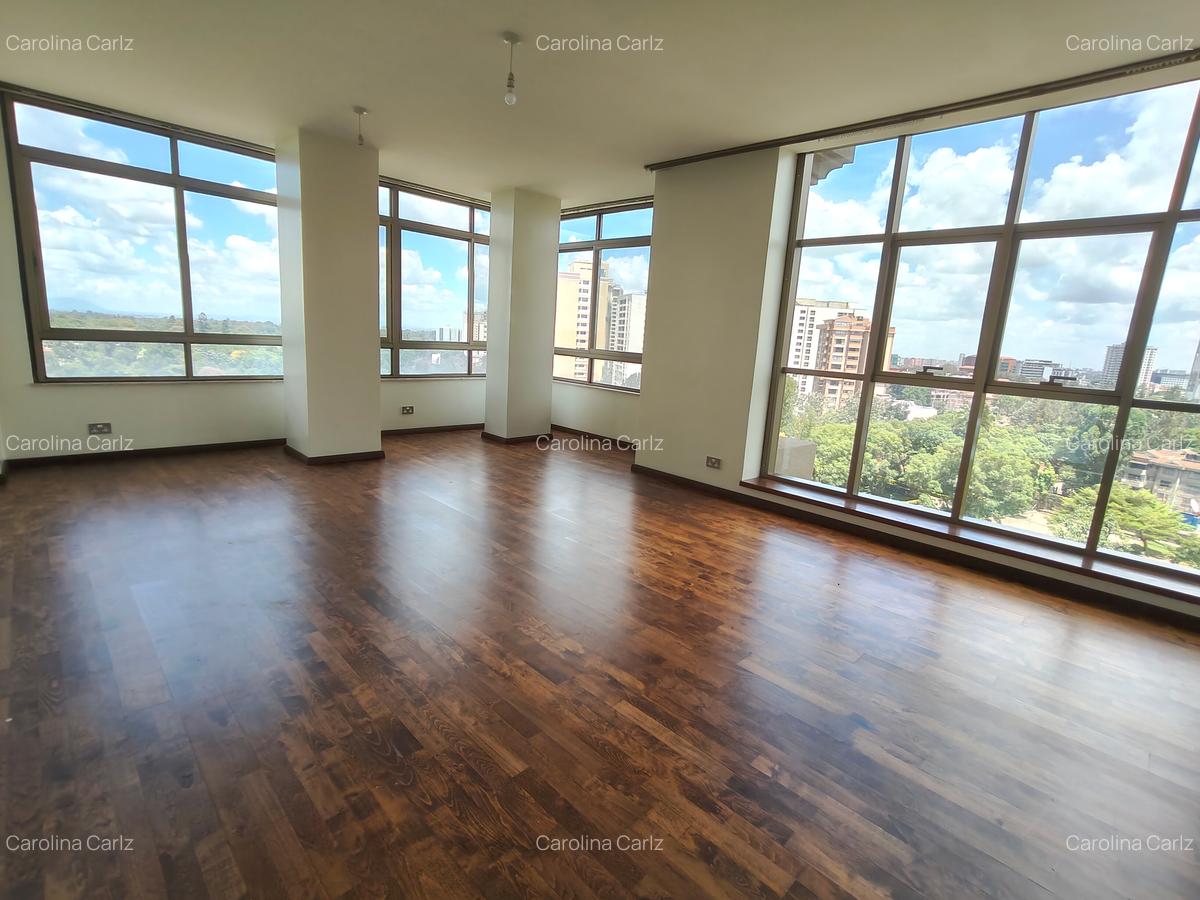 4 Bed Apartment with En Suite in Westlands Area - 6