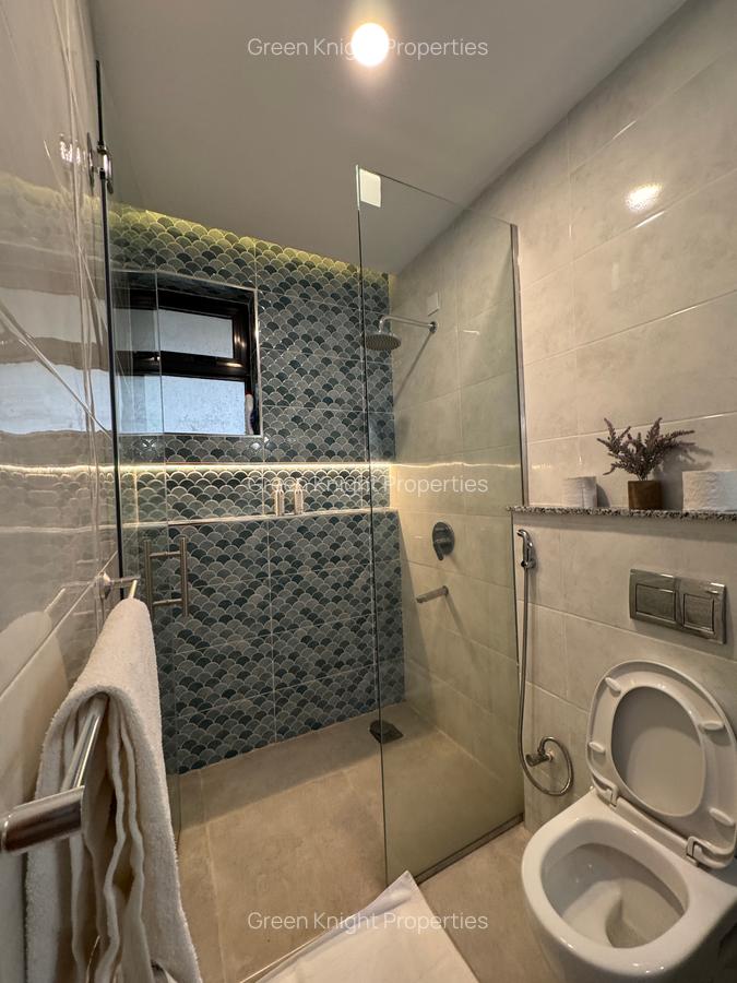 Serviced 2 Bed Apartment with En Suite in Westlands Area - 15