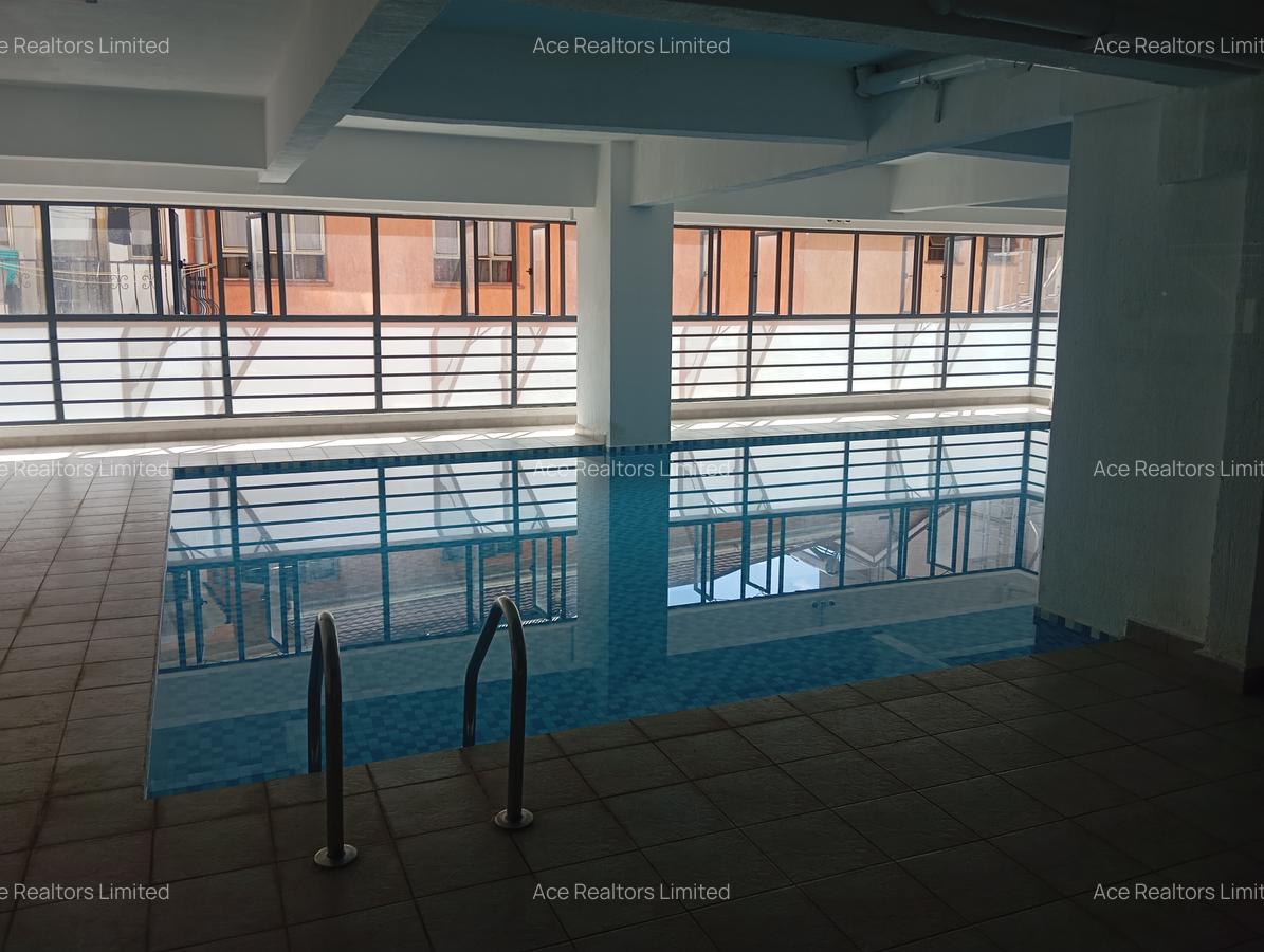 1 Bed Apartment with En Suite at Lavington - 7