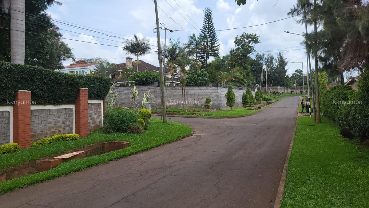 5 Bed House with En Suite at Runda - 9