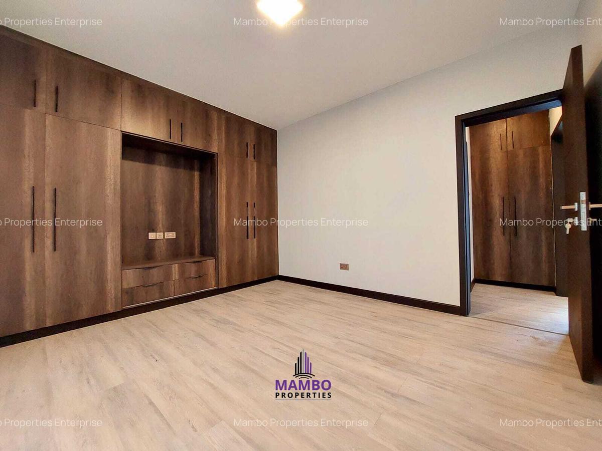 2 Bed Apartment with En Suite at Riverside Drive - 12