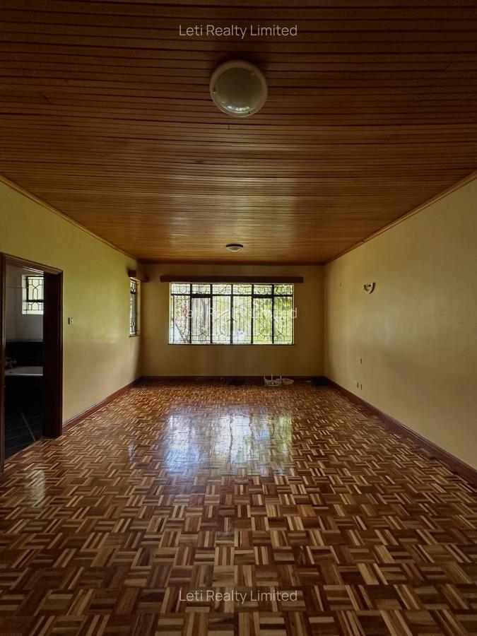 4 Bed Townhouse with En Suite in Lavington - 4