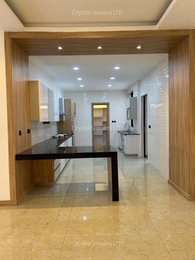 4 Bed Apartment with Swimming Pool in Spring Valley - 15