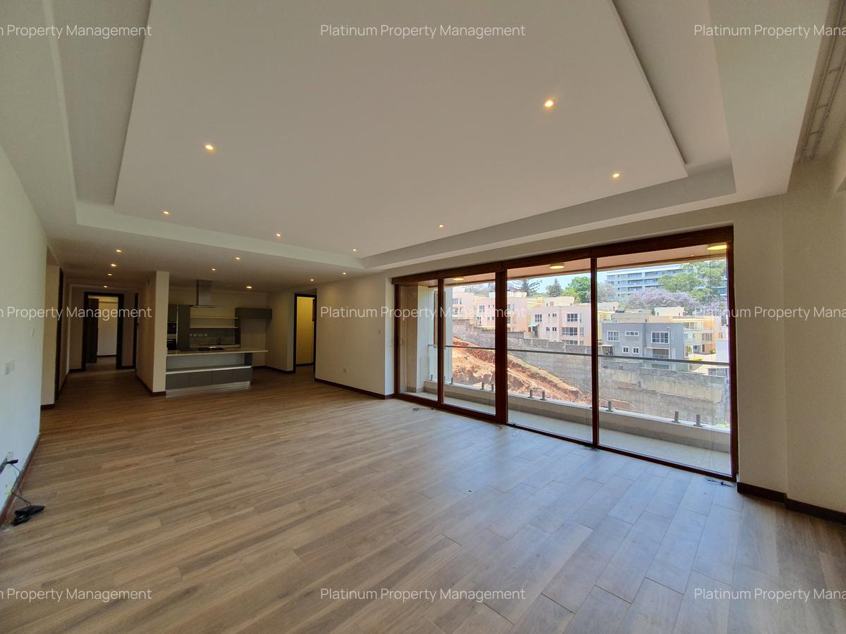 3 Bed Apartment with En Suite in Spring Valley - 3