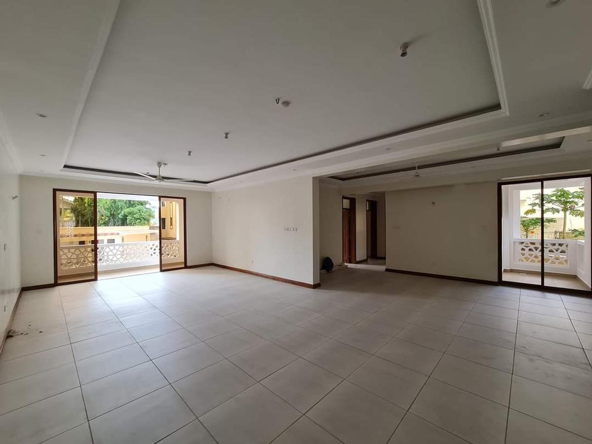 3 Bed Apartment with En Suite in Nyali Area - 3