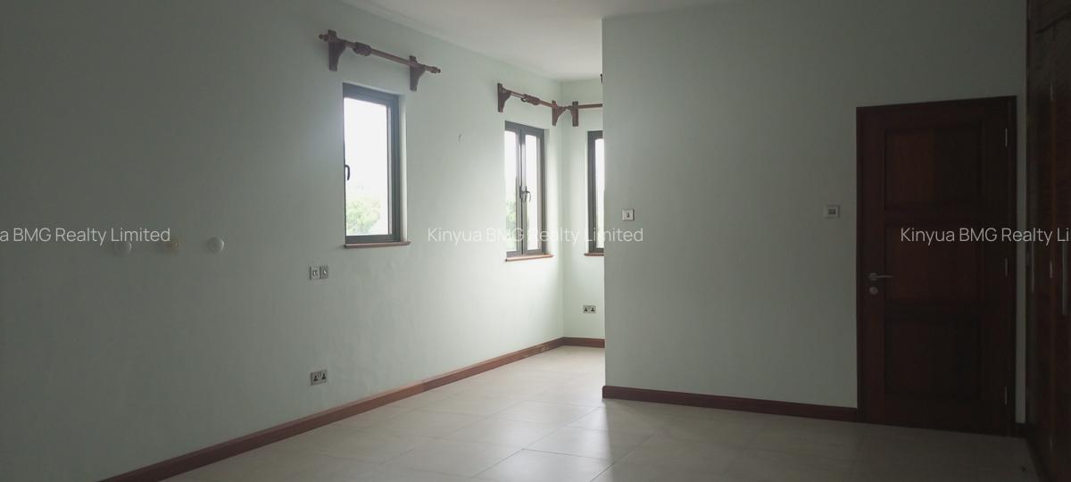 Serviced 2 Bed Apartment with En Suite at Tamarid - 8