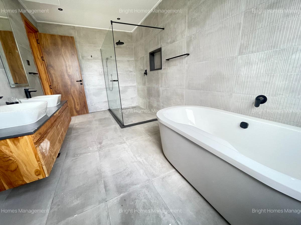 Serviced 4 Bed Apartment with En Suite in Spring Valley - 14