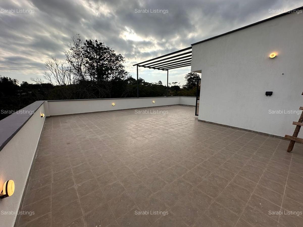 4 Bed Townhouse with En Suite in Lavington - 16