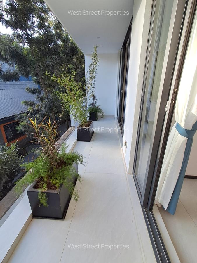 5 Bed Villa with En Suite at Lavington - 14