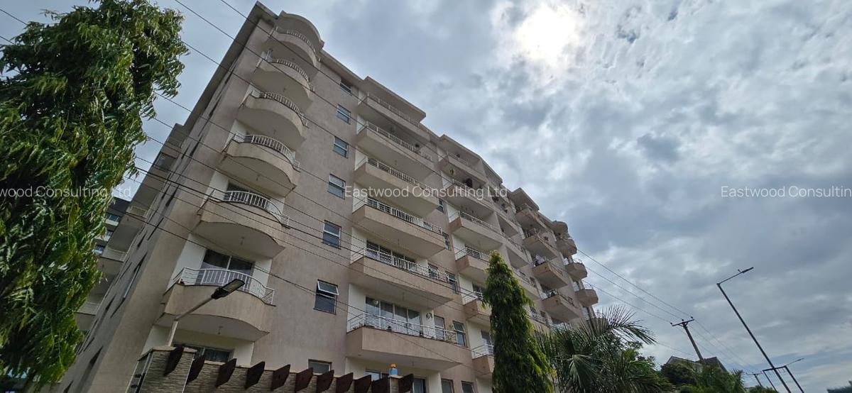 4 Bed Apartment with En Suite at 6Th Parklands - 1