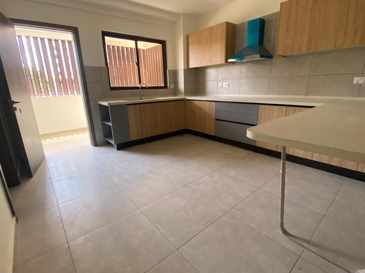 Serviced 3 Bed Apartment with En Suite in Kileleshwa - 8