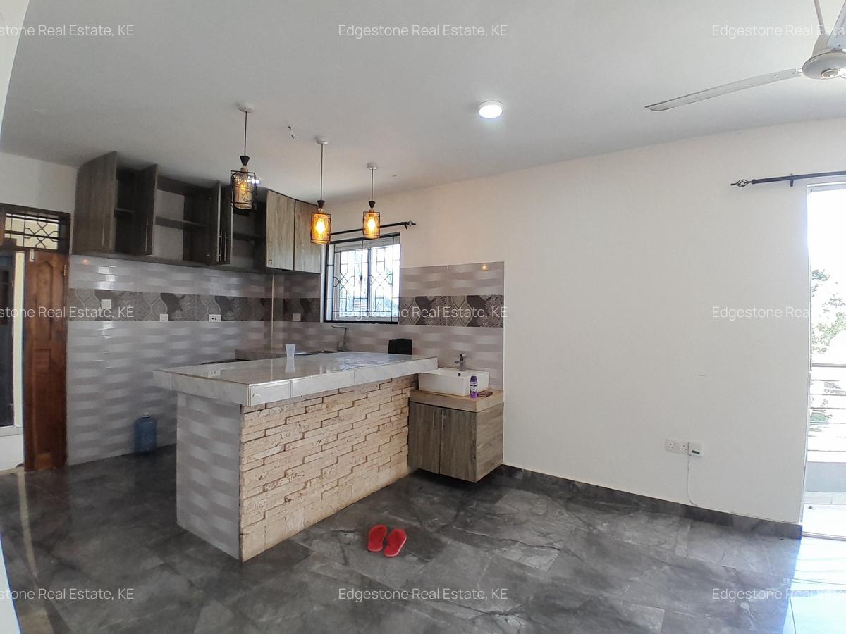2 Bed Apartment with En Suite in Mtwapa - 10