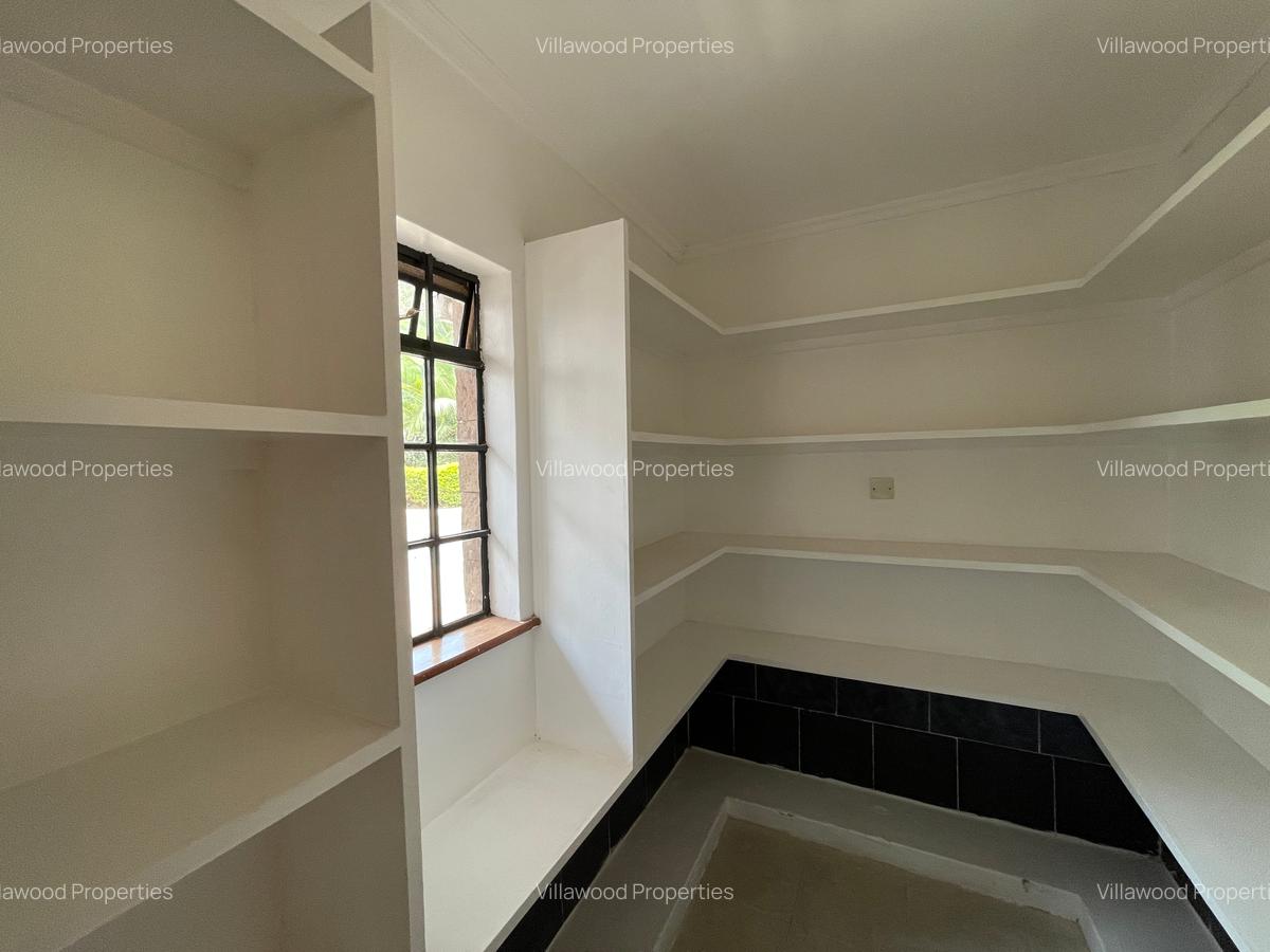 4 Bed Villa with En Suite in Runda - 8