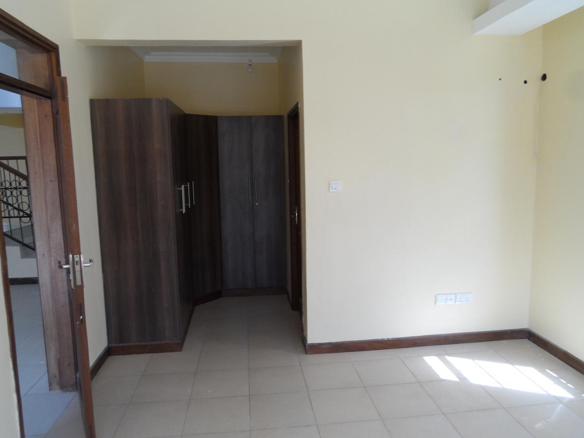 4 Bed Apartment with En Suite at Nyali - 13