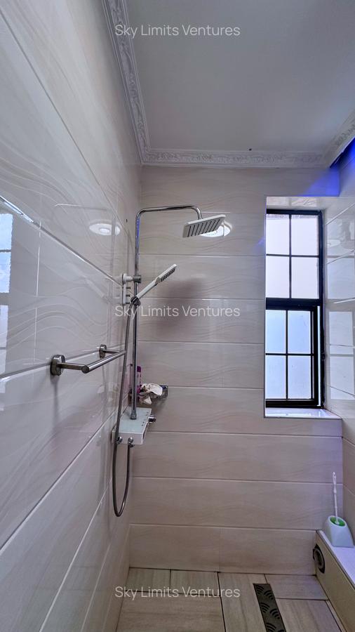 6 Bed House with En Suite at Membley Estate - 14