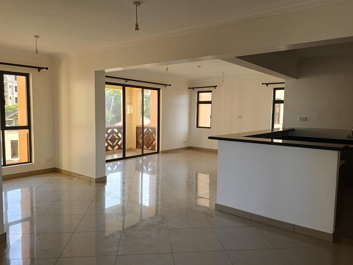 Serviced 4 Bed Apartment with Backup Generator at Links Road - 7