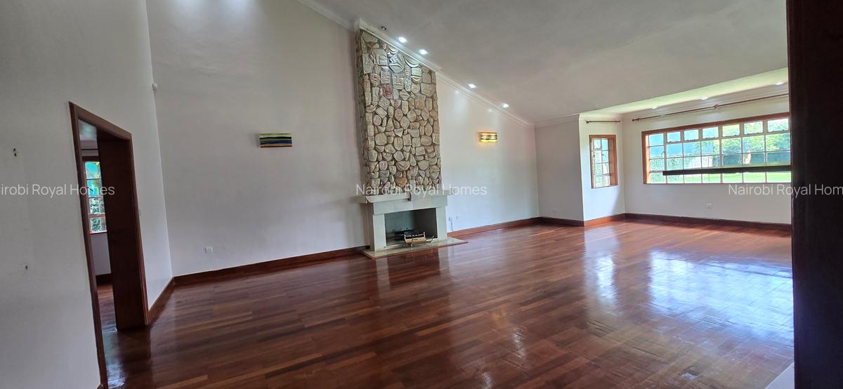 4 Bed House with En Suite at Mimosas Drive - 15