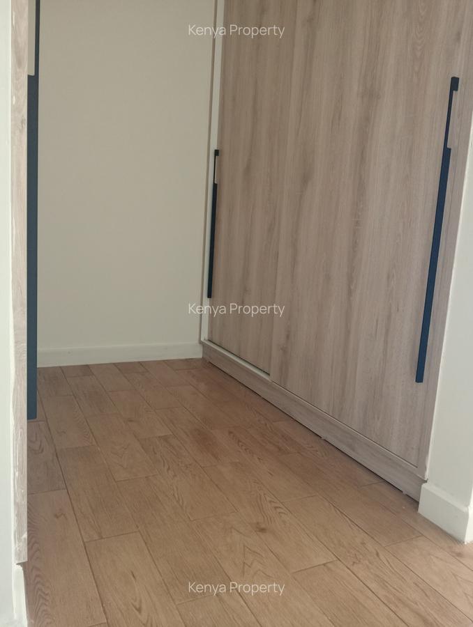 1 Bed Apartment with En Suite in Lavington - 12