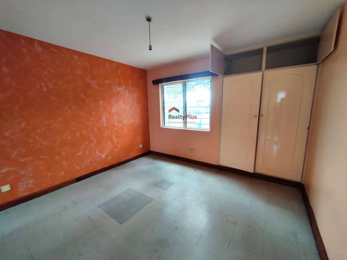 3 Bed Apartment with En Suite in Upper Hill - 6