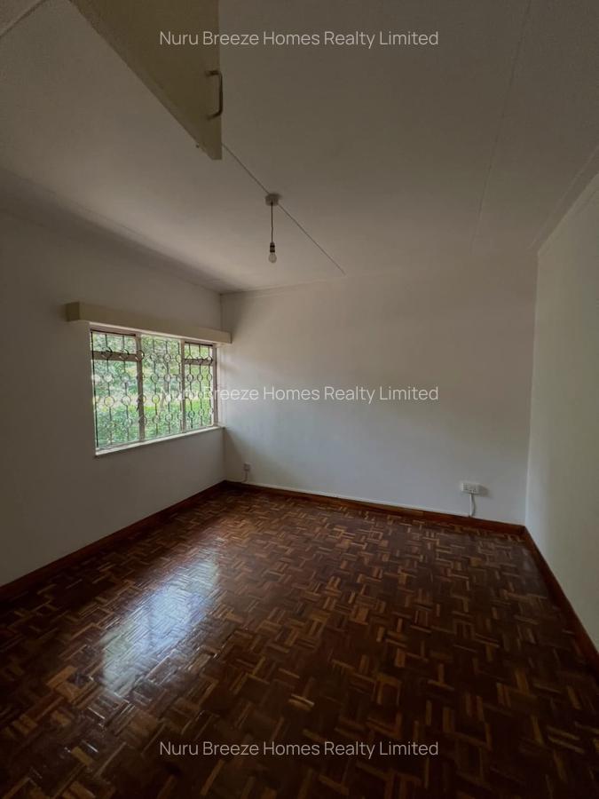 4 Bed Townhouse with En Suite in Lavington - 13