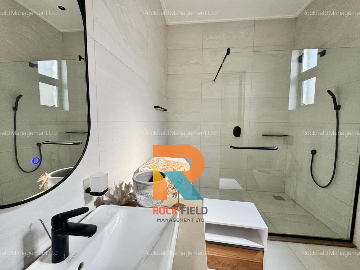 4 Bed Townhouse with En Suite in Loresho - 15