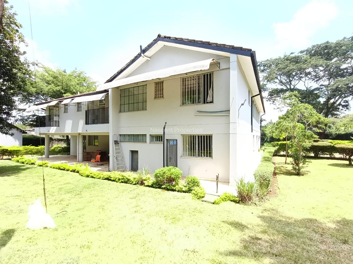 5 Bed House with En Suite in Nyari - 4