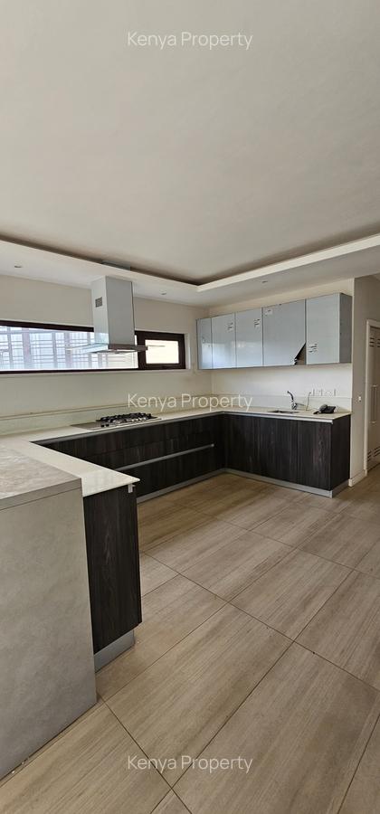 5 Bed Villa with En Suite at Chalbi Drive - 19