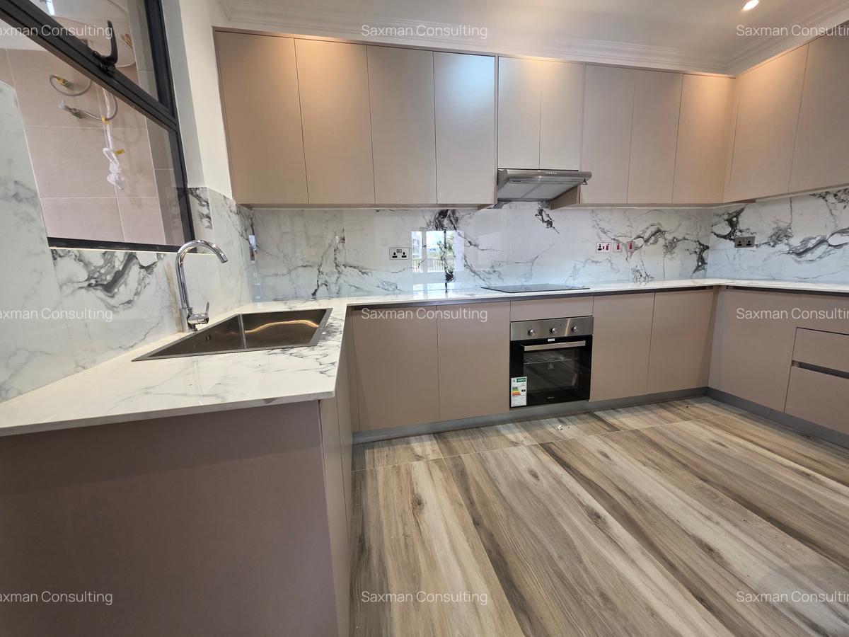 2 Bed Apartment with En Suite in Westlands Area - 4