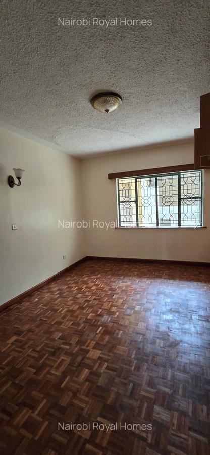 5 Bed Townhouse with En Suite at Lavington Road - 16