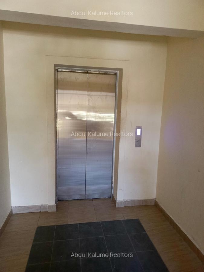 Serviced 2 Bed Apartment with En Suite at Bamburi - 13