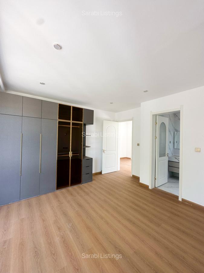 5 Bed Townhouse with En Suite in Lavington - 5