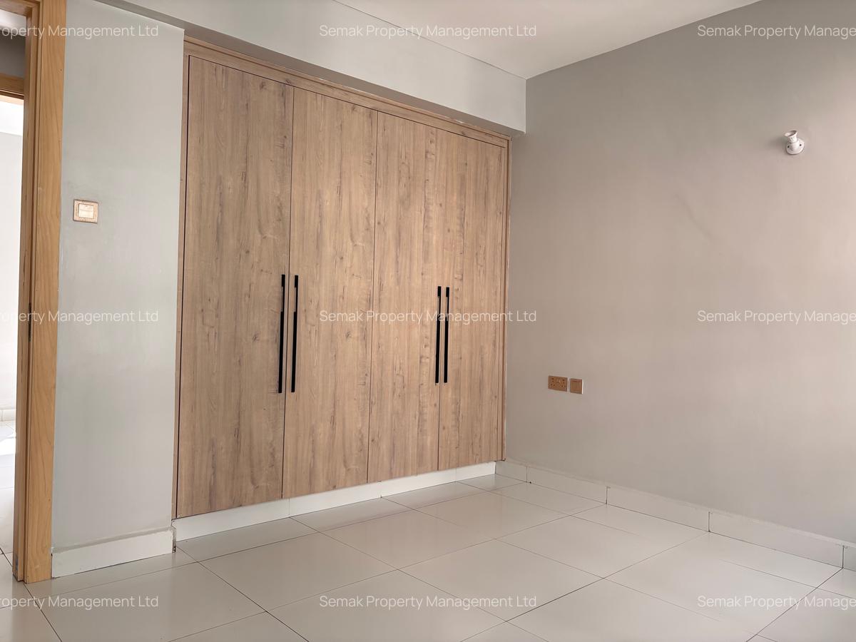 2 Bed Apartment with En Suite in Parklands - 3